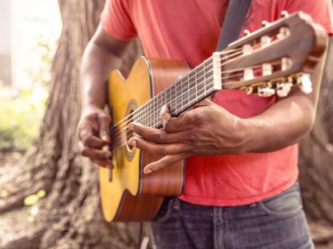 guitar 869217 1280