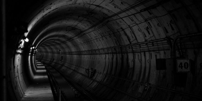 tunnel 690513 1280