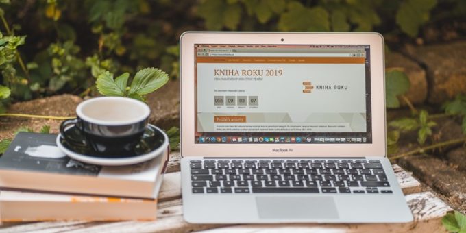 Kniha roku 5